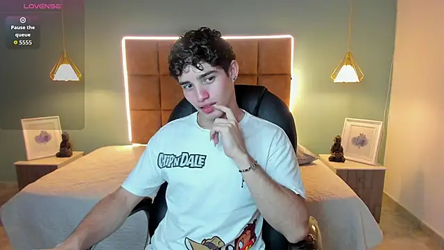 AlejooTwink online show from 11.18.25