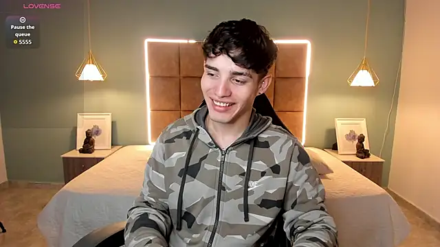 AlejooTwink online show from 04.23.26