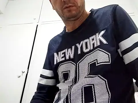 Snapshot of kopgelhadi chatting on 12.15.24 kopgelhadi online show from 12.15.24