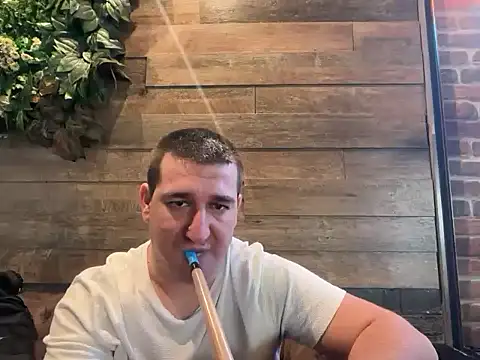 kickmrdrivcho1990 online show from 10.28.25