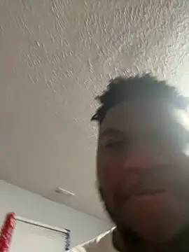 Snapshot of TYSHAWN2024 chatting on 11.08.25 TYSHAWN2024 online show from 11.08.25