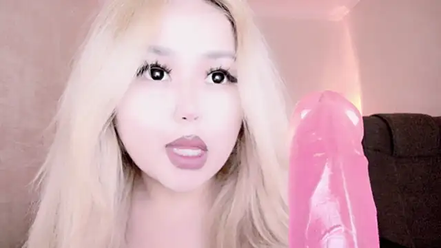 Snapshot of amelia_sunlight chatting on 12.19.24 amelia sunlight online show from 12.19.24