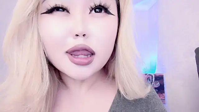 Snapshot of amelia_sunlight chatting on 12.28.24 amelia sunlight online show from 12.28.24