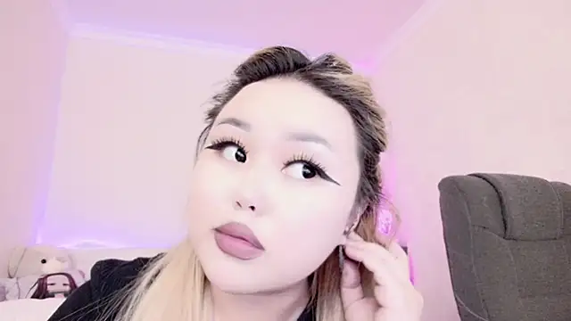 Snapshot of amelia_sunlight chatting on 02.11.25 amelia sunlight online show from 02.11.25