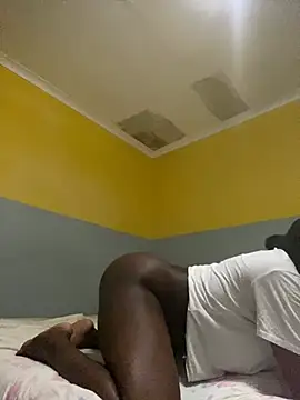 Snapshot of thickerthanpeanutbutter chatting on 02.24.25 thickerthanpeanutbutter online show from 02.24.25