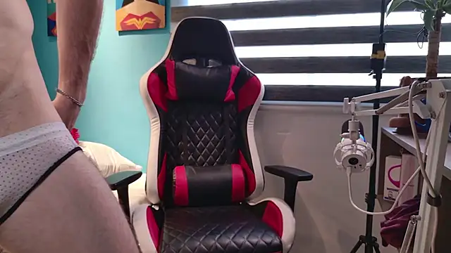 Snapshot of AxelFairchaild chatting on 02.28.25 AxelFairchaild online show from 02.28.25