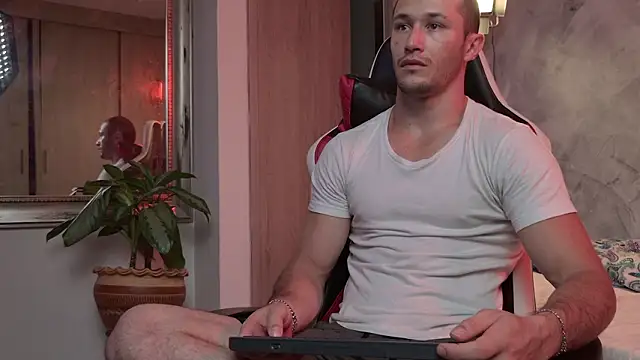 AxelFairchaild online show from 03.10.26