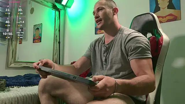 Snapshot of AxelFairchaild chatting on 07.28.26 AxelFairchaild online show from 07.28.26