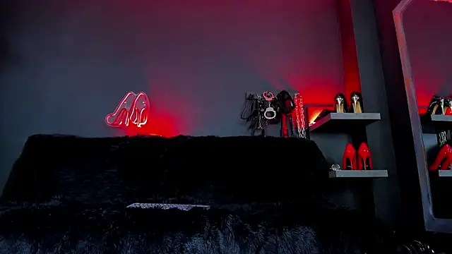 Snapshot of DelaneyStone chatting on 01.13.26 DelaneyStone online show from 01.13.26