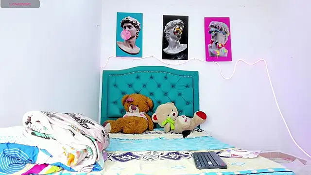 Lilybaudinx96 online show from 02.25.26