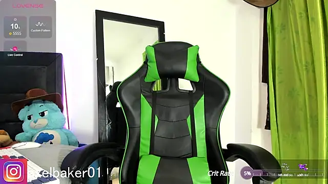 Snapshot of Axel_baker01 chatting on 03.01.25 Axel baker01 online show from 03.01.25