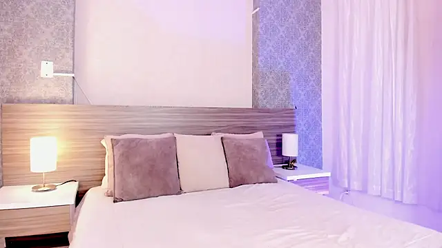 Snapshot of Mistyca chatting on 11.05.25 Mistyca online show from 11.05.25