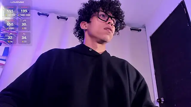 AkazaBoy  online show from 06.12.26