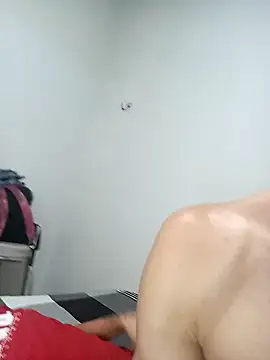 Snapshot of SemidarkLegacy chatting on 01.11.25 SemidarkLegacy online show from 01.11.25