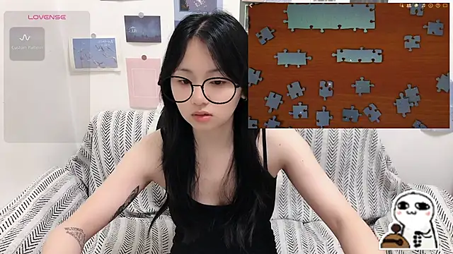 Snapshot of LiLiYbaby chatting on 06.23.26 LiLiYbaby online show from 06.23.26