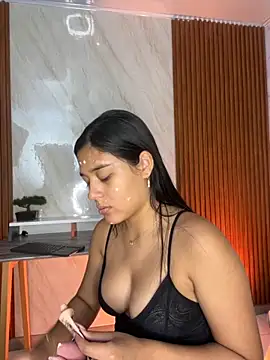 floriamANDjazmin online show from 11.07.25