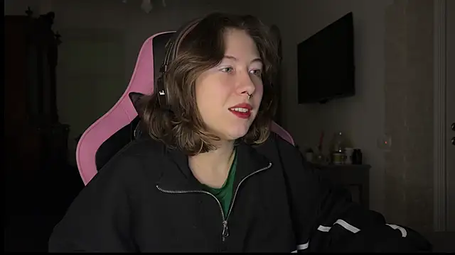 misswishh  online show from 02.11.25