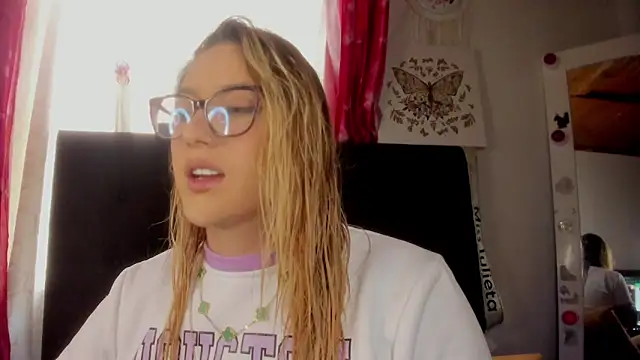 Snapshot of miss_julietaa chatting on 01.14.26 miss julietaa online show from 01.14.26