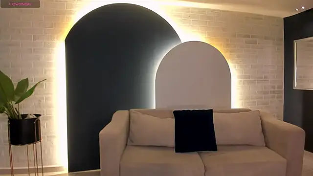 AllisonRogersX online show from 05.04.26