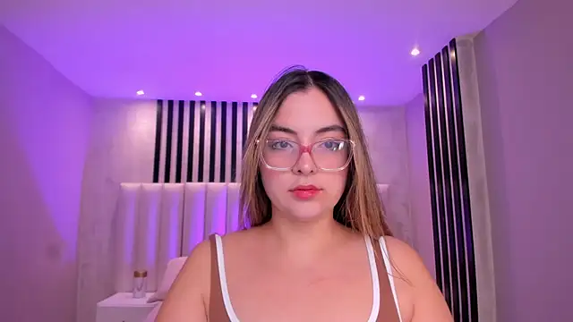 Snapshot of AllisonRogersX chatting on 07.11.26 AllisonRogersX online show from 07.11.26