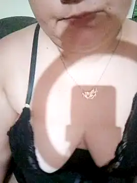 Snapshot of Kiara_Anjo22 chatting on 01.29.25 Kiara Anjo22 online show from 01.29.25