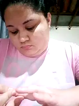 Snapshot of Kiara_Anjo22 chatting on 03.05.25 Kiara Anjo22 online show from 03.05.25