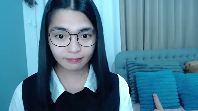 Snapshot of zhaviahale21 chatting on 10.30.25 zhaviahale21 online show from 10.30.25