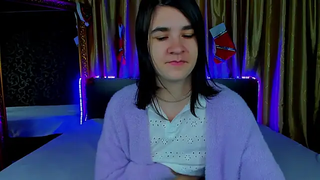  Polly Love  online show from 12.22.25