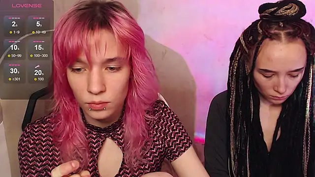 Snapshot of Robin_yourss chatting on 11.27.25 Robin yourss online show from 11.27.25