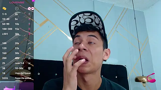 Oliver king sex online show from 03.03.25