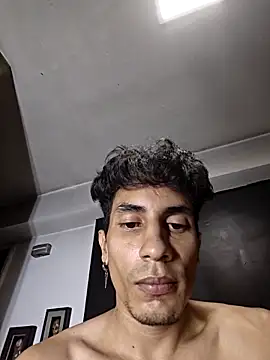 Snapshot of divinityros chatting on 10.13.25 divinityros online show from 10.13.25