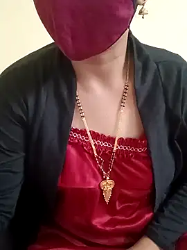 Snapshot of yourtamilcouple chatting on 12.25.24 yourtamilcouple online show from 12.25.24