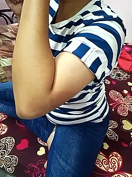 Snapshot of yourtamilcouple chatting on 01.07.26 yourtamilcouple online show from 01.07.26