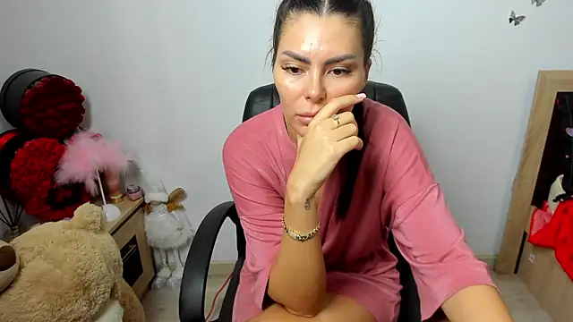 Snapshot of kilenyapatrice chatting on 07.14.26 kilenyapatrice online show from 07.14.26