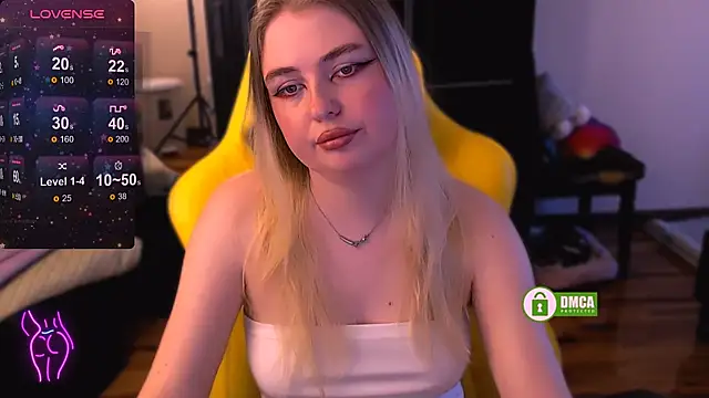 Snapshot of EvaAndLilith chatting on 11.23.25 EvaAndLilith online show from 11.23.25