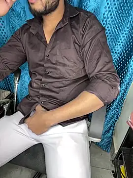 Snapshot of sexyboy09 chatting on 12.17.24 sexyboy09 online show from 12.17.24