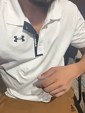 Snapshot of sexyboy09 chatting on 09.13.25 sexyboy09 online show from 09.13.25