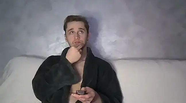 Snapshot of Frank07021 chatting on 01.14.25 Frank07021 online show from 01.14.25