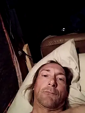 Snapshot of kdogg1976 chatting on 10.15.25 kdogg1976 online show from 10.15.25