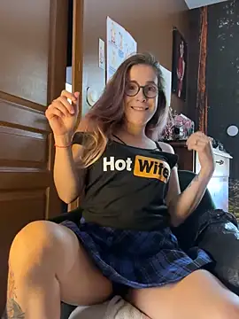 Snapshot of MagdalenaMedusa chatting on 09.09.25 MagdalenaMedusa online show from 09.09.25