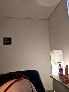 Snapshot of Rachel_t_ chatting on 12.16.25 Rachel t online show from 12.16.25