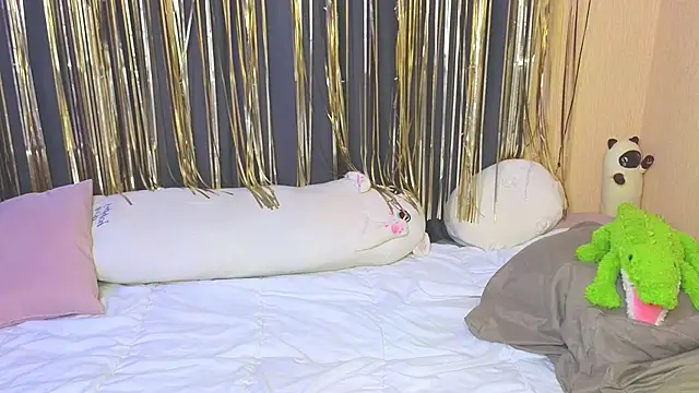 Snapshot of doll_barbieee chatting on 01.14.25 doll barbieee online show from 01.14.25