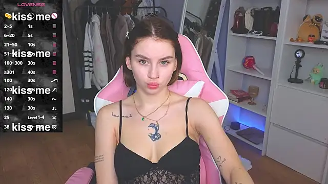 Snapshot of doll_barbieee chatting on 07.12.26 doll barbieee online show from 07.12.26