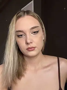 Snapshot of Alisa_Rise chatting on 09.13.25 Alisa Rise online show from 09.13.25