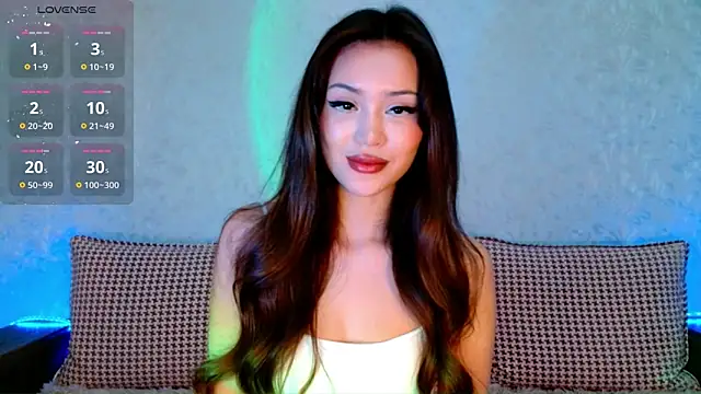 Snapshot of Min_Jee_ chatting on 03.10.25 Min Jee  online show from 03.10.25