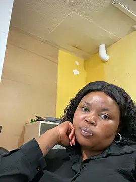 Curveysinaa online show from 02.11.25