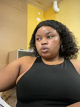 Curveysinaa online show from 02.20.25