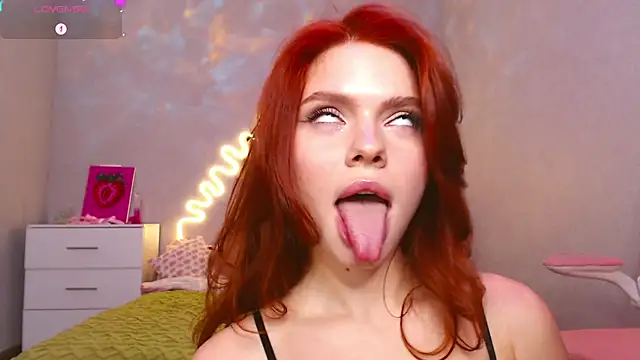 Red  Candy online show from 12.15.24