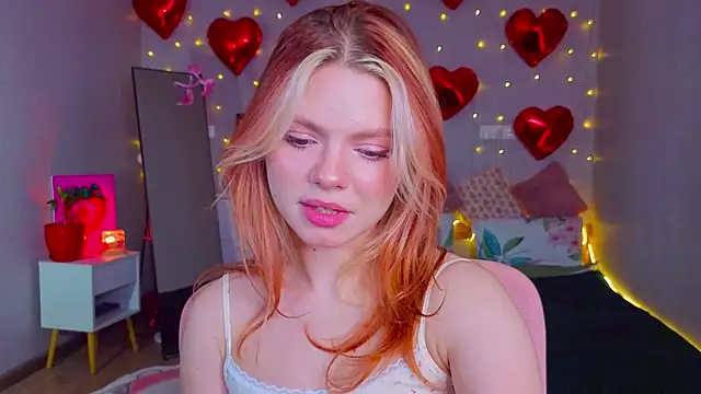 Snapshot of Red__Candy chatting on 03.10.26 Red Candy online show from 03.10.26