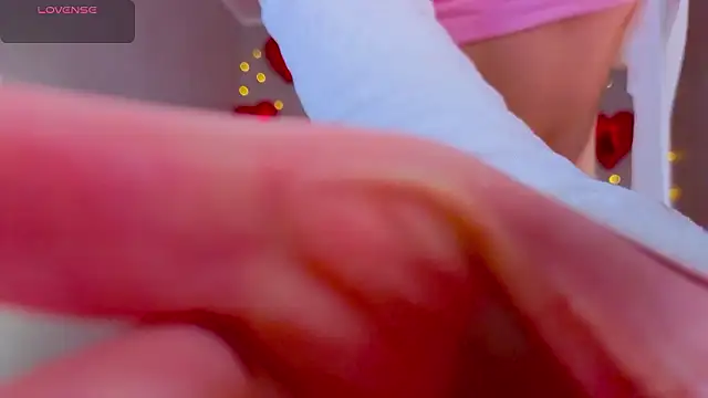 Snapshot of Red__Candy chatting on 03.12.26 Red Candy online show from 03.12.26